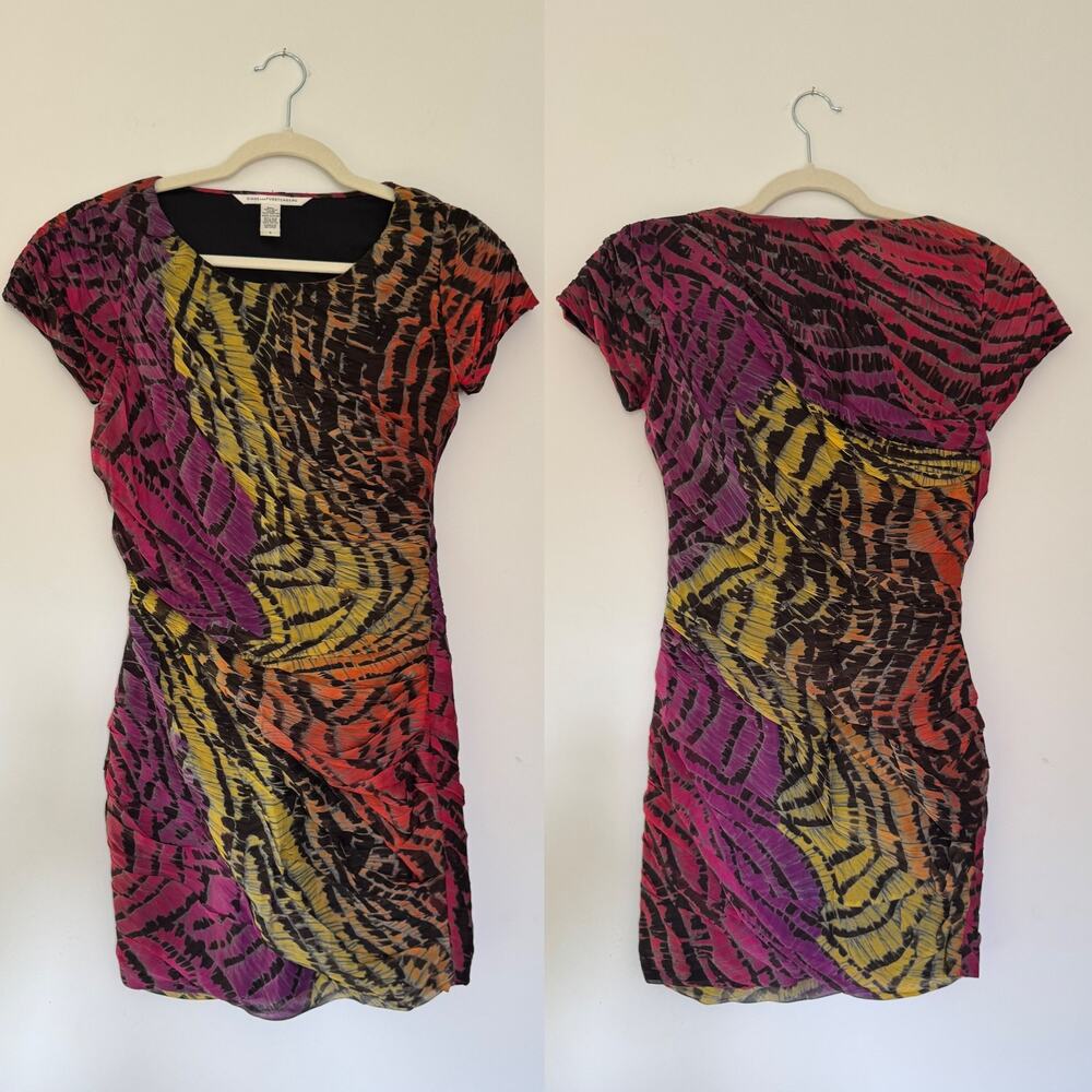 Diane Von Furstenberg 100% Silk Patterned Mini Dress Multicolored